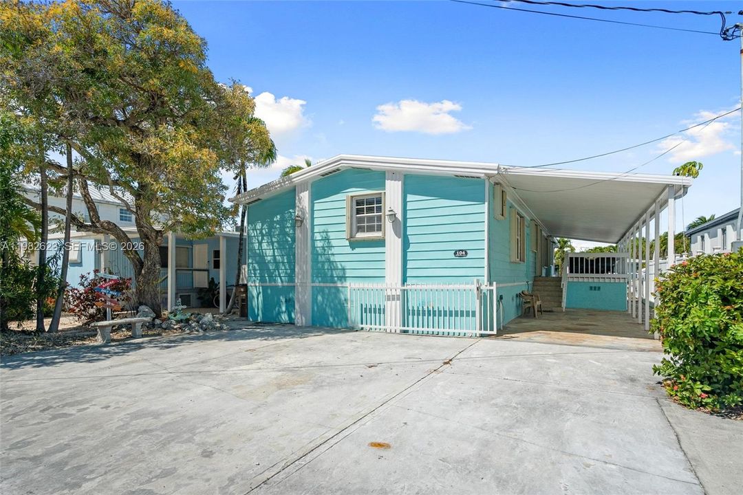 Vendido Recientemente: $899,000 (3 camas, 2 baños, 0 Pies cuadrados)