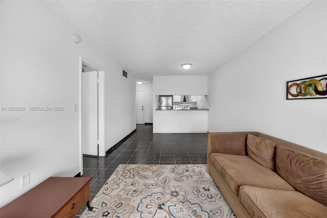 На продажу: $210,000 (1 спален, 1 ванн, 620 Квадратных фут)