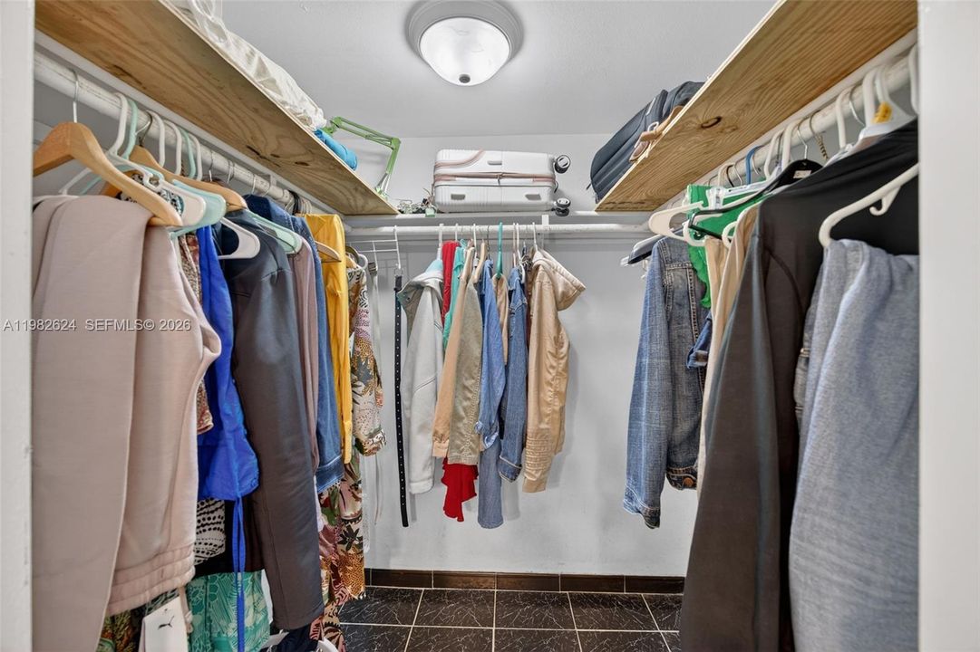 На продажу: $210,000 (1 спален, 1 ванн, 620 Квадратных фут)