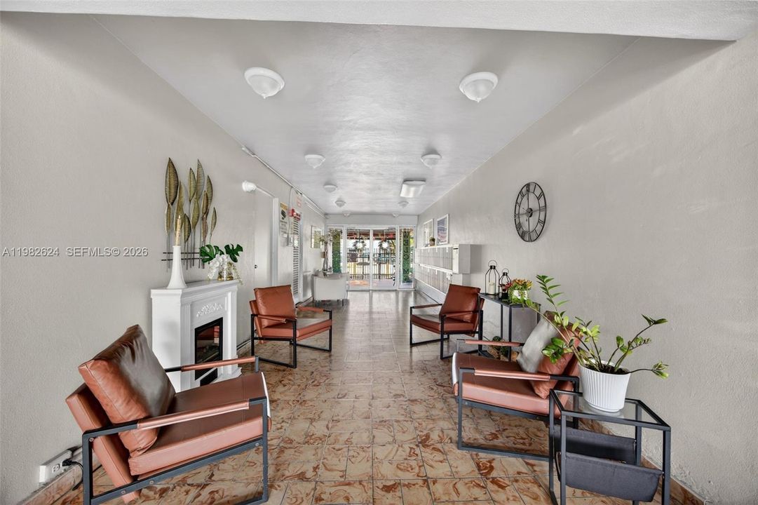 На продажу: $210,000 (1 спален, 1 ванн, 620 Квадратных фут)