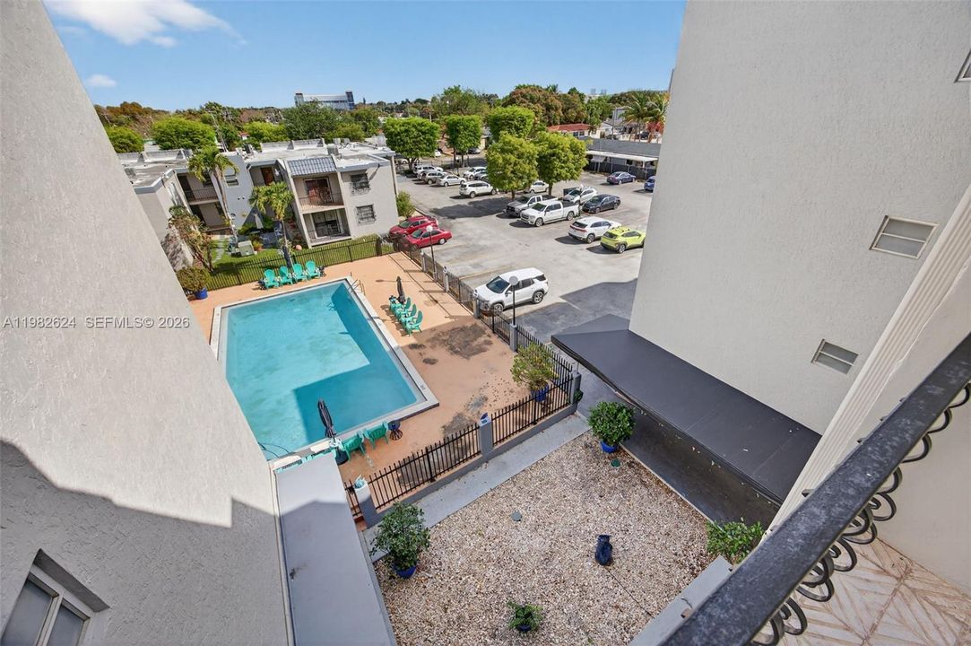 На продажу: $210,000 (1 спален, 1 ванн, 620 Квадратных фут)