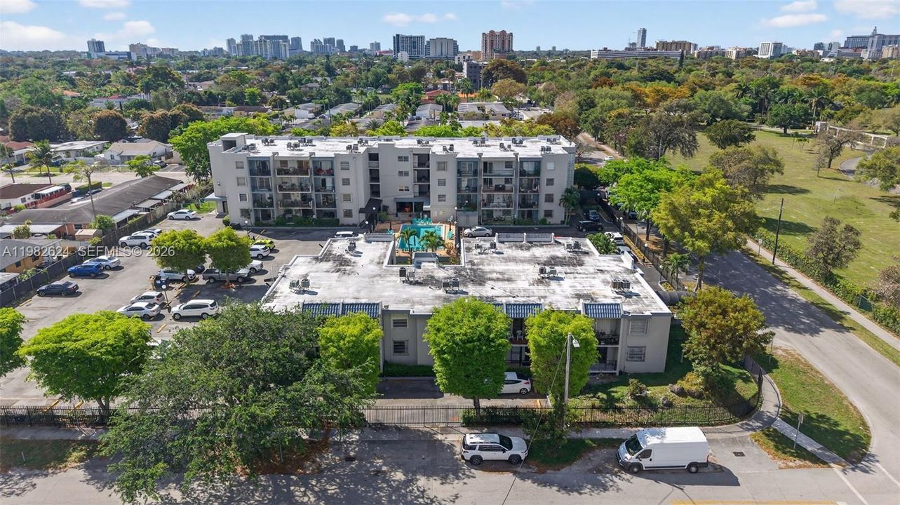 На продажу: $210,000 (1 спален, 1 ванн, 620 Квадратных фут)