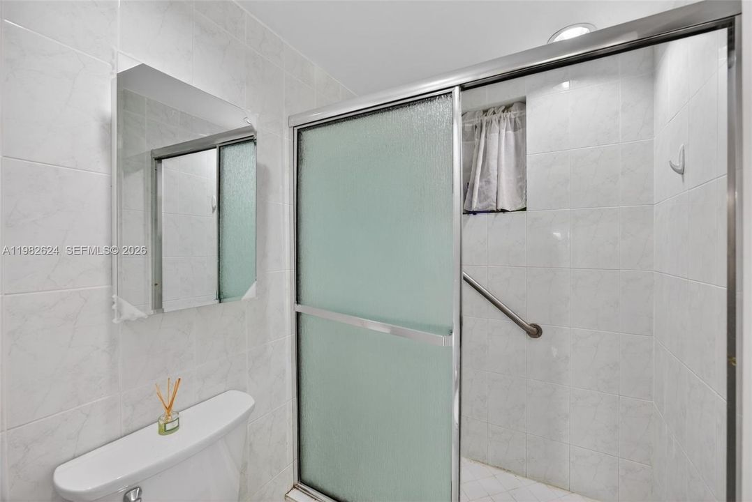 На продажу: $210,000 (1 спален, 1 ванн, 620 Квадратных фут)