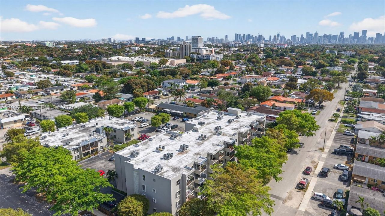 На продажу: $210,000 (1 спален, 1 ванн, 620 Квадратных фут)