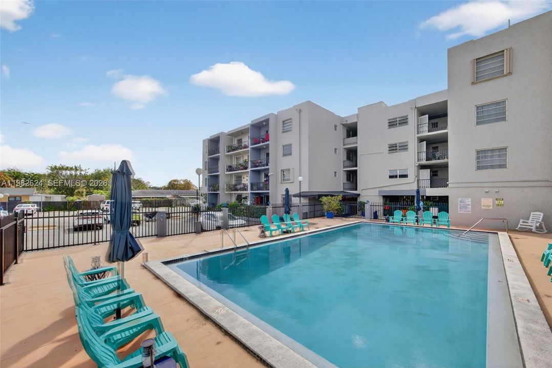 На продажу: $210,000 (1 спален, 1 ванн, 620 Квадратных фут)