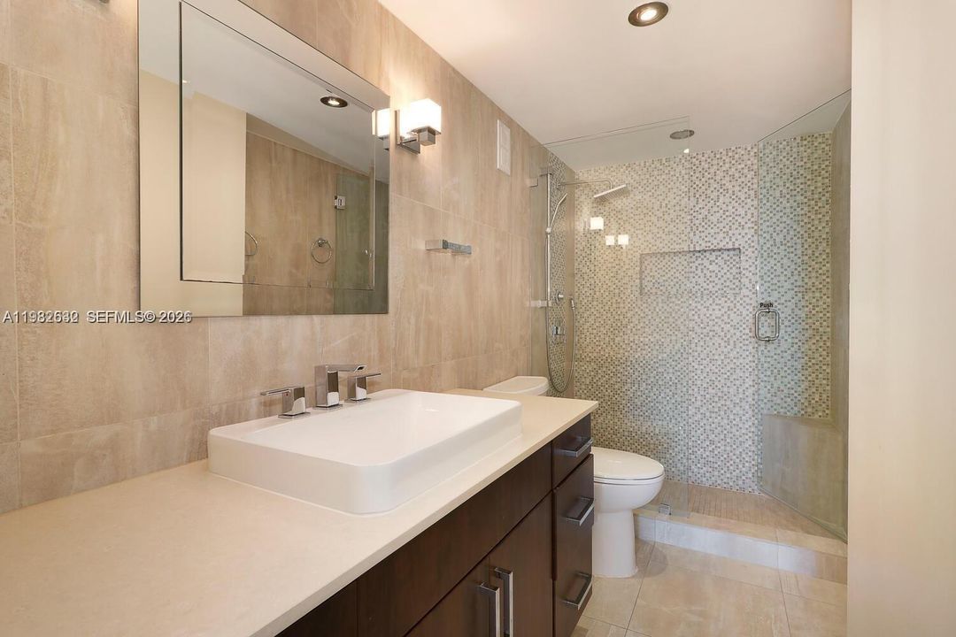 En Venta: $495,000 (2 camas, 2 baños, 1430 Pies cuadrados)