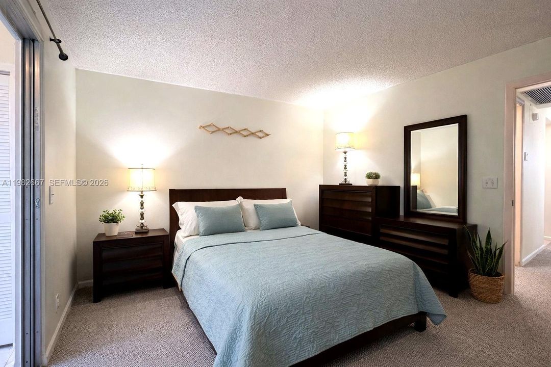 Spacious bedroom.
