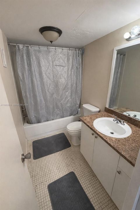 For Sale: $115,000 (1 beds, 1 baths, 800 Square Feet)