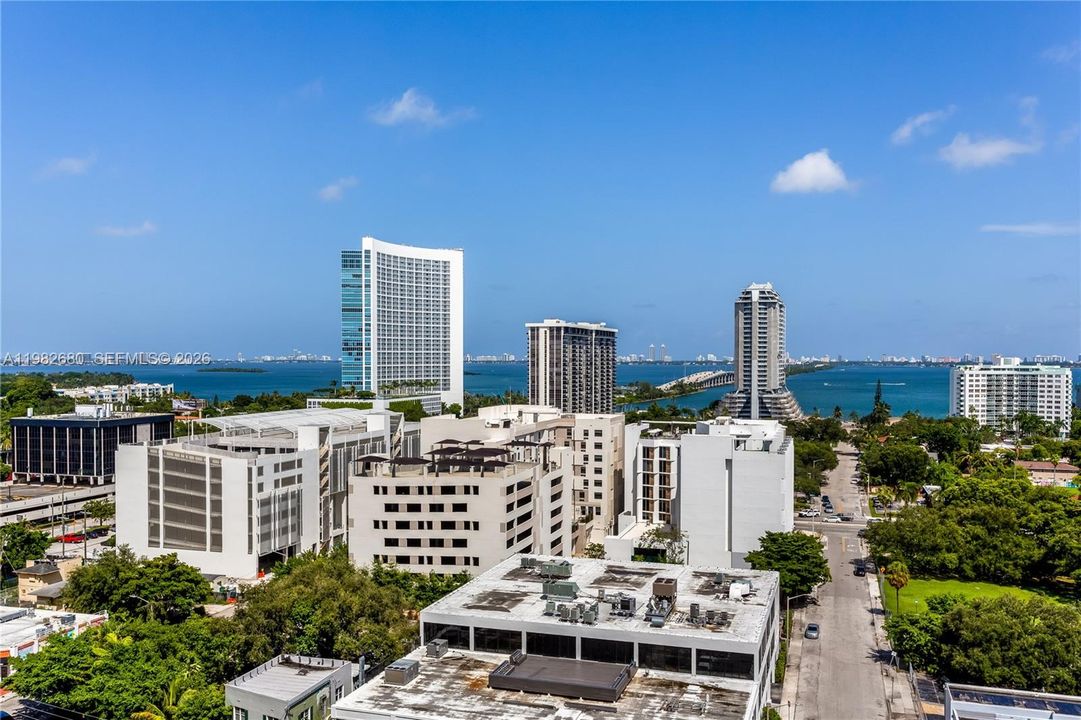 В аренду: $6,000 (2 спален, 2 ванн, 1096 Квадратных фут)