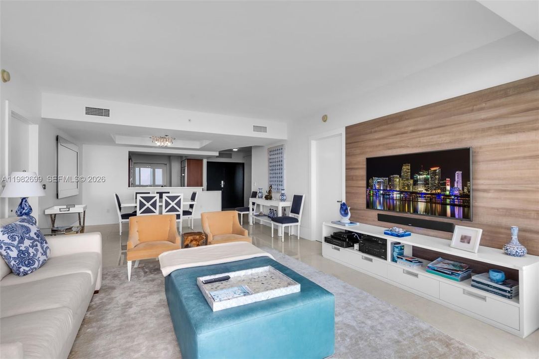 For Sale: $1,990,000 (2 beds, 3 baths, 1730 Square Feet)