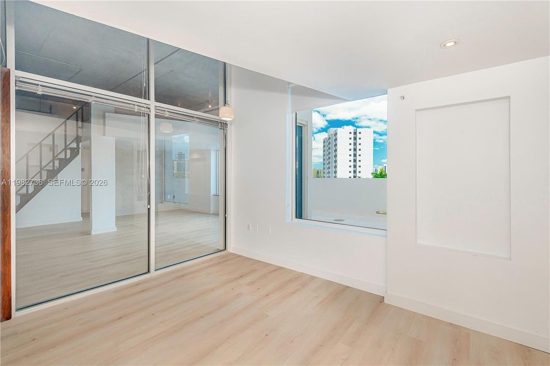 En Venta: $359,750 (1 camas, 1 baños, 782 Pies cuadrados)