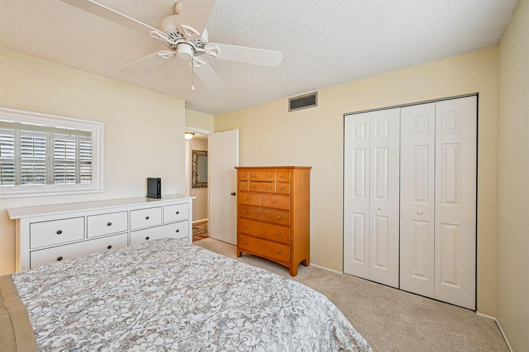 23-web-or-mls-W Greenway Dr-S1202-023