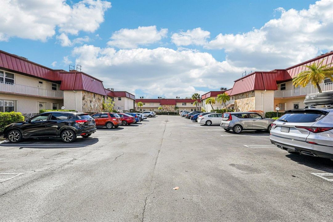 2-web-or-mls-W Greenway Dr-S1202-002