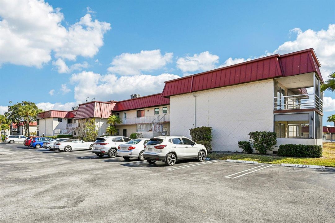 4-web-or-mls-W Greenway Dr-S1202-004