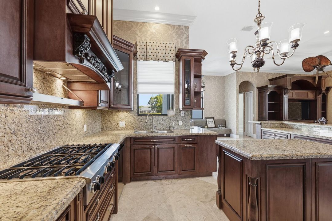 Vendido Recientemente: $1,599,000 (5 camas, 4 baños, 3209 Pies cuadrados)