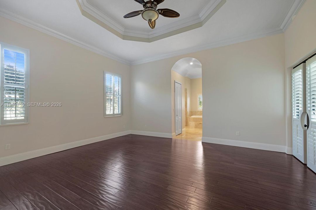 Vendido Recientemente: $1,599,000 (5 camas, 4 baños, 3209 Pies cuadrados)