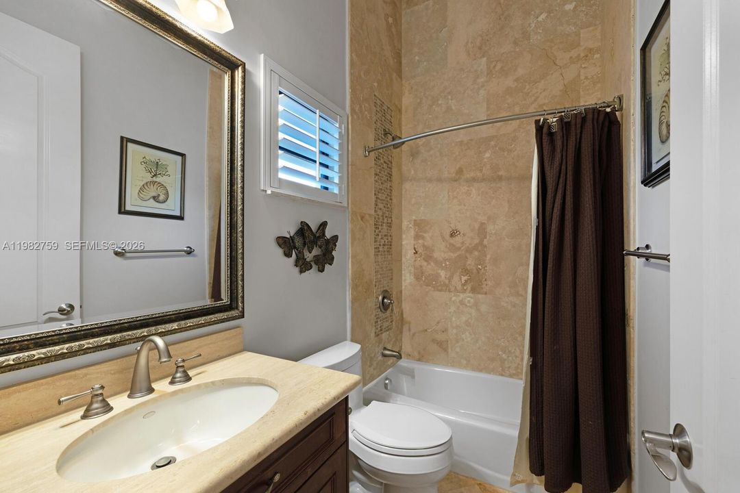 Bathroom 5 outside bedroom 5+ access for familyroom