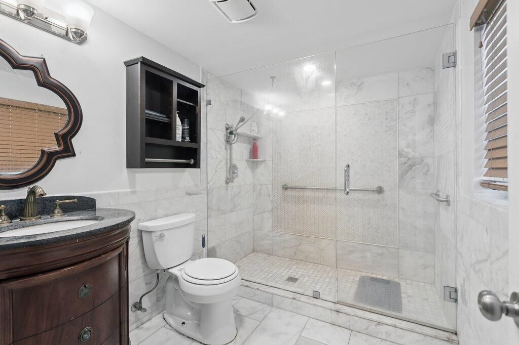 Guest House Bathroom