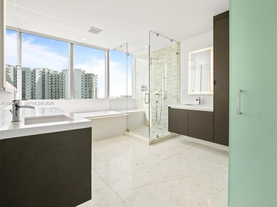 На продажу: $1,399,000 (3 спален, 4 ванн, 2204 Квадратных фут)