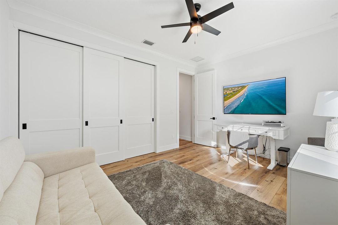 Guest Bedroom/Office