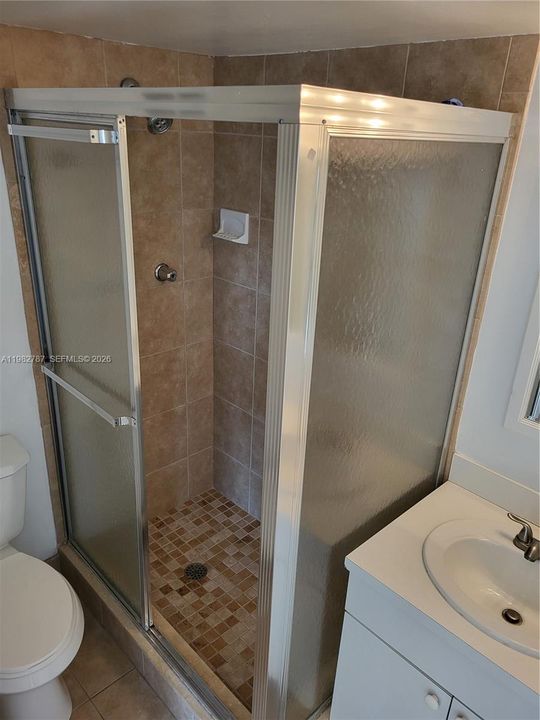 2nd bathroom