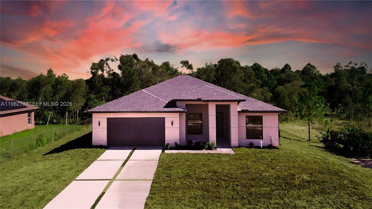 Active With Contract: $374,999 (4 beds, 3 baths, 2100 Square Feet)