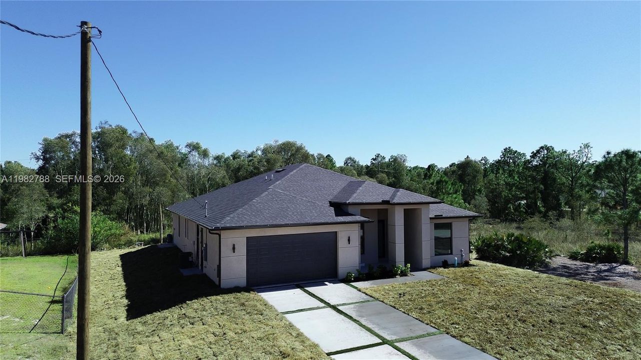 Active With Contract: $374,999 (4 beds, 3 baths, 2100 Square Feet)