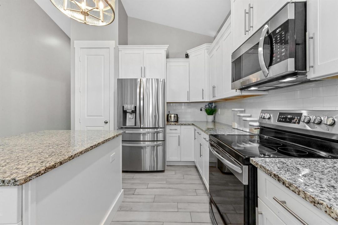 12 Kitchen 03