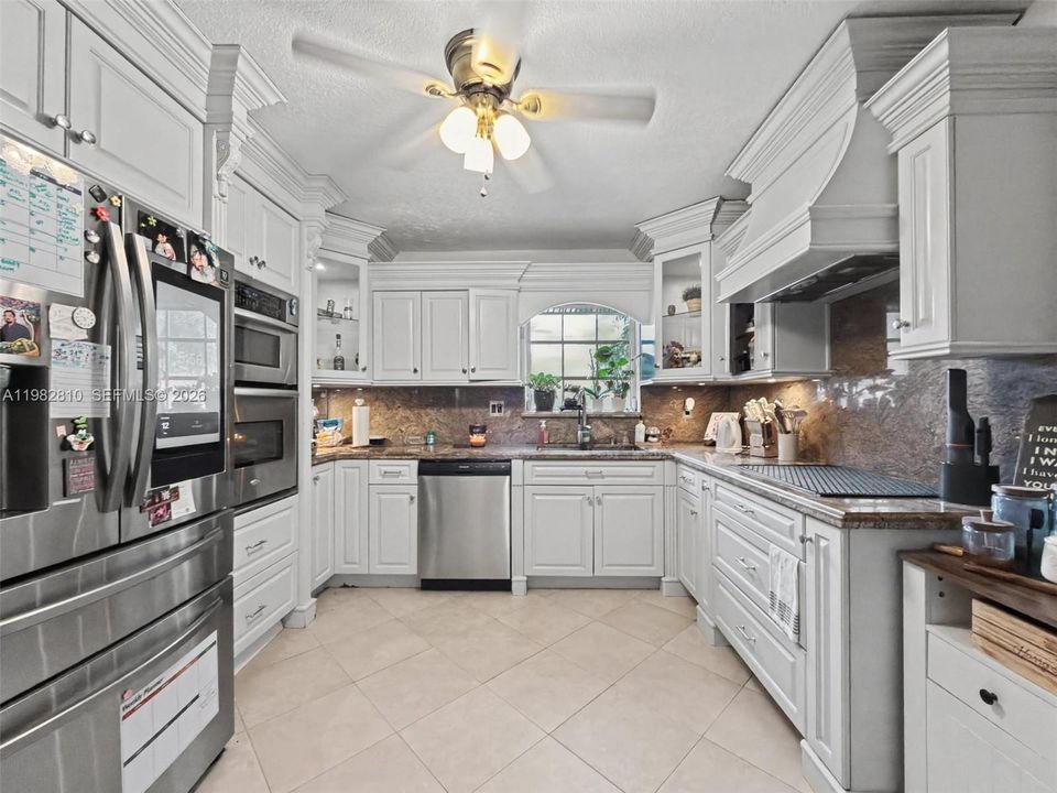 For Sale: $975,000 (4 beds, 2 baths, 2100 Square Feet)