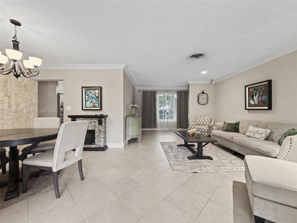 For Sale: $975,000 (4 beds, 2 baths, 2100 Square Feet)
