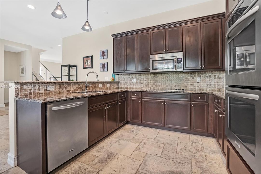 For Sale: $1,150,000 (4 beds, 4 baths, 2878 Square Feet)