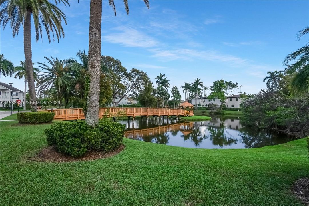 For Sale: $1,150,000 (4 beds, 4 baths, 2878 Square Feet)