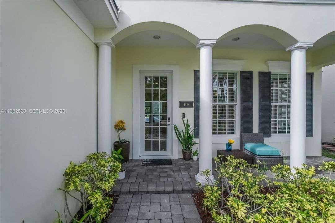 For Sale: $1,150,000 (4 beds, 4 baths, 2878 Square Feet)