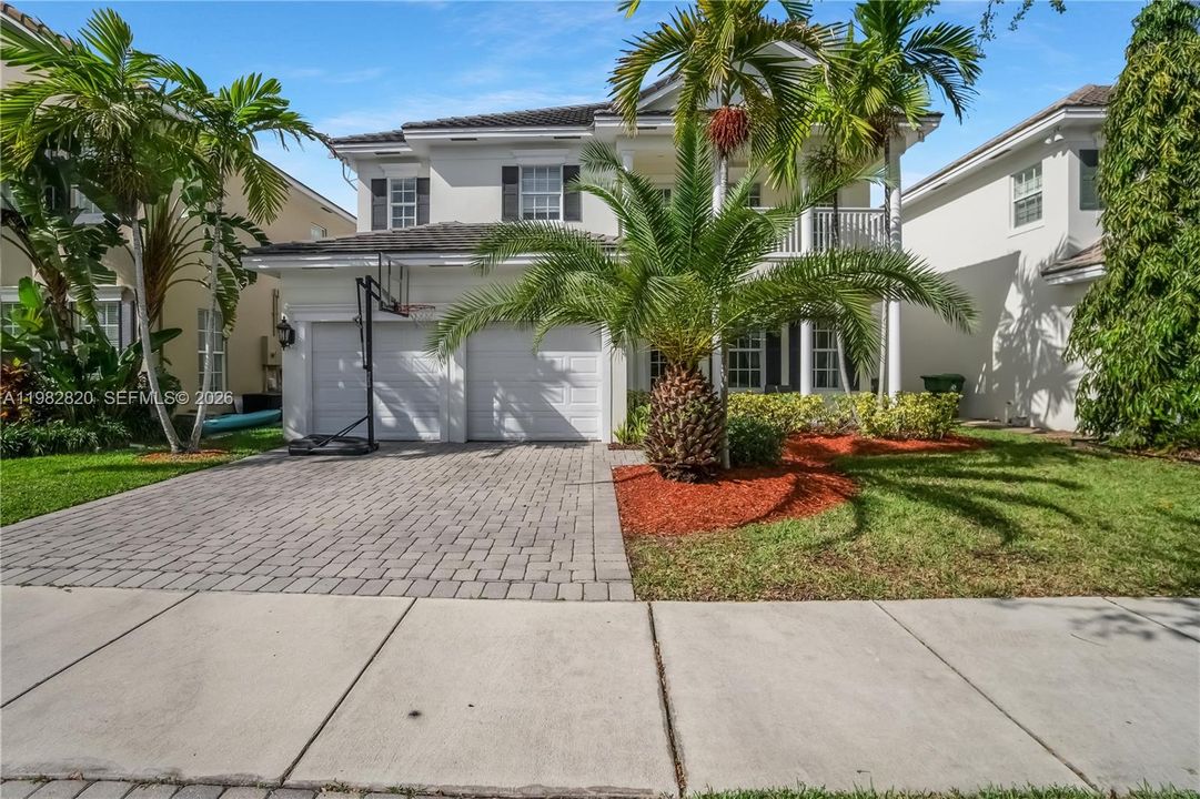 For Sale: $1,150,000 (4 beds, 4 baths, 2878 Square Feet)