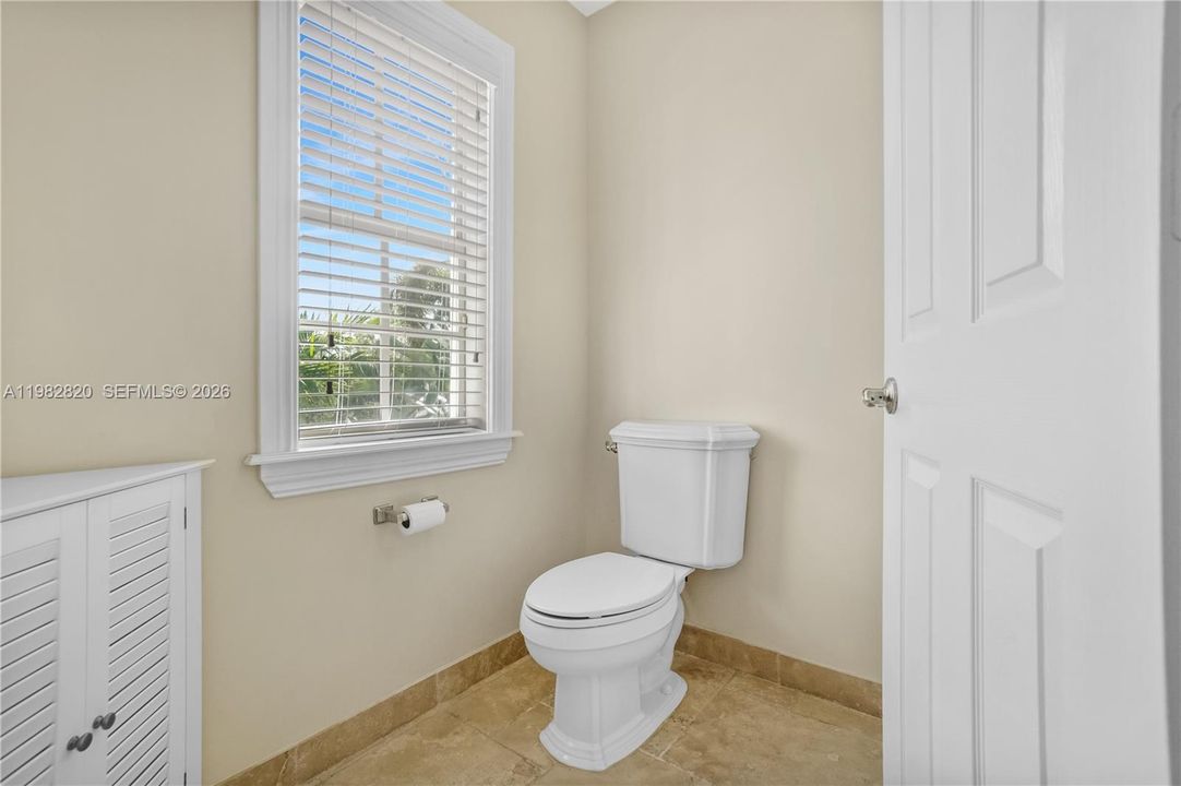 For Sale: $1,150,000 (4 beds, 4 baths, 2878 Square Feet)