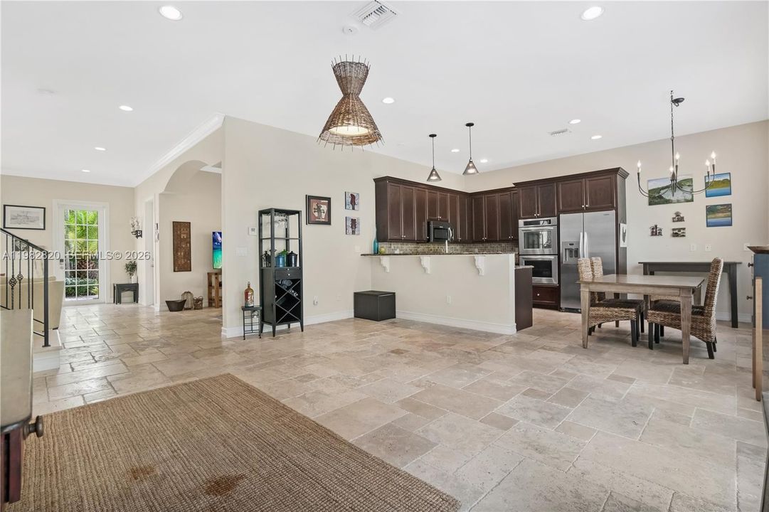 For Sale: $1,150,000 (4 beds, 4 baths, 2878 Square Feet)