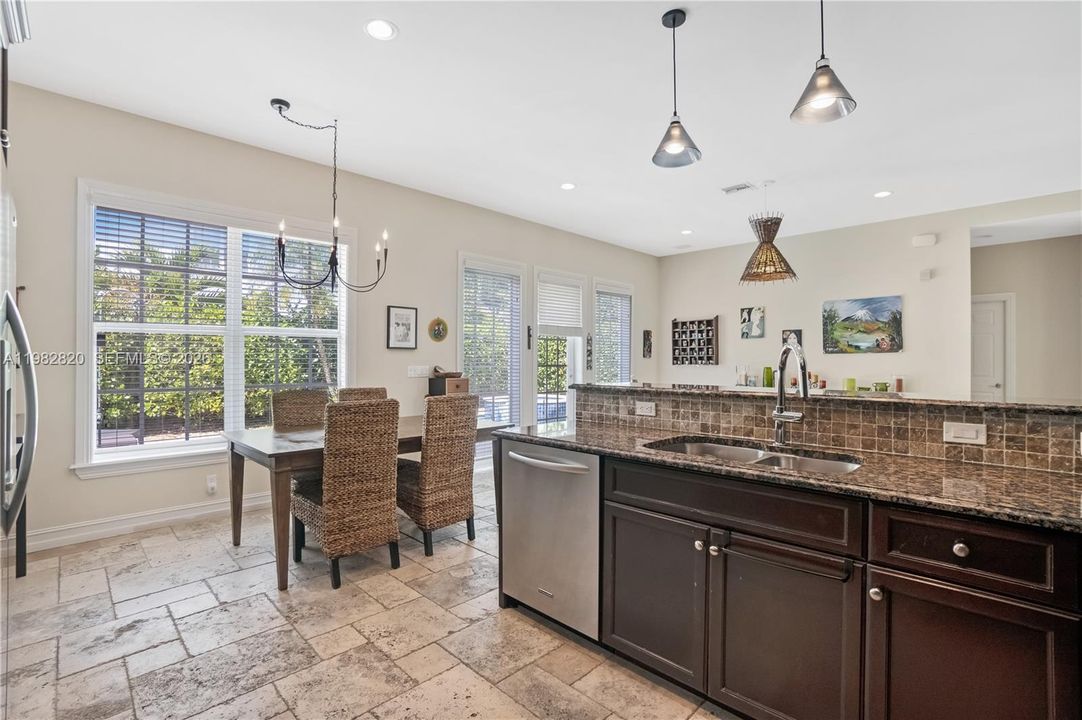 For Sale: $1,150,000 (4 beds, 4 baths, 2878 Square Feet)