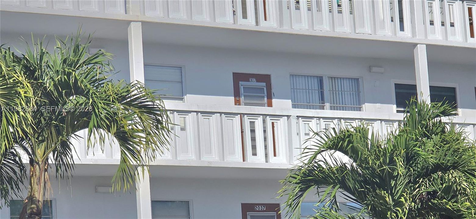 На продажу: $149,000 (2 спален, 1 ванн, 860 Квадратных фут)