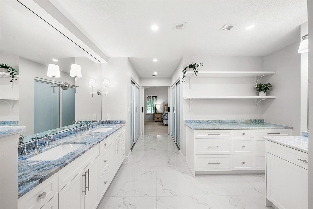 primary suite bathroom