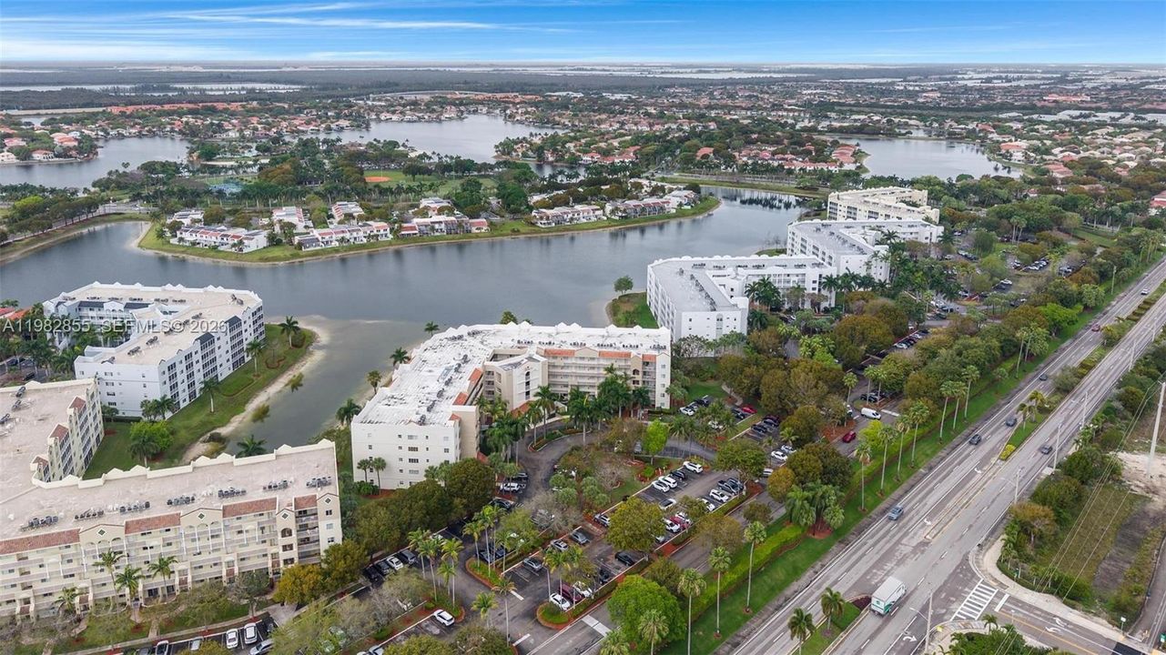 На продажу: $495,000 (3 спален, 2 ванн, 1710 Квадратных фут)