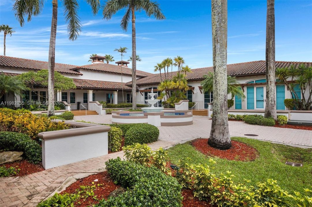 На продажу: $495,000 (3 спален, 2 ванн, 1710 Квадратных фут)