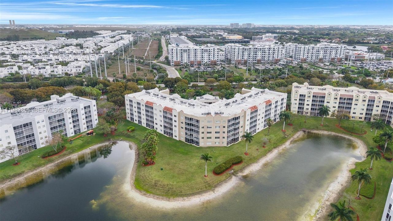 На продажу: $495,000 (3 спален, 2 ванн, 1710 Квадратных фут)