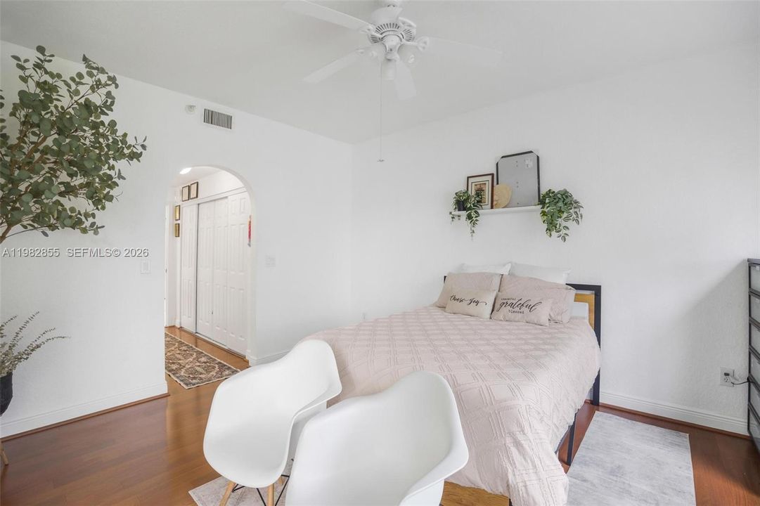 На продажу: $495,000 (3 спален, 2 ванн, 1710 Квадратных фут)