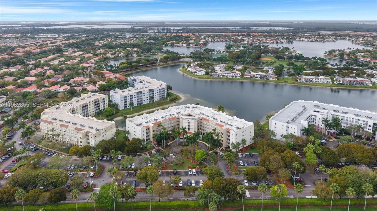 На продажу: $495,000 (3 спален, 2 ванн, 1710 Квадратных фут)