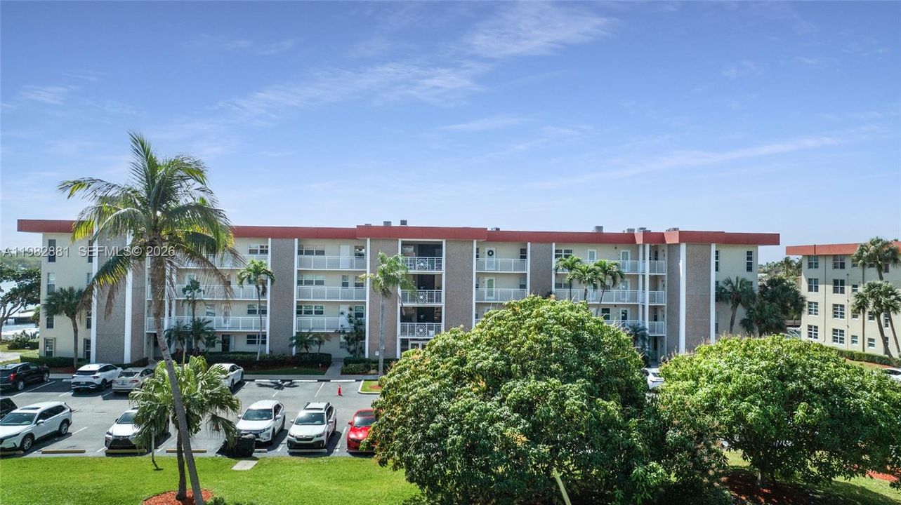 На продажу: $500,000 (3 спален, 2 ванн, 1435 Квадратных фут)