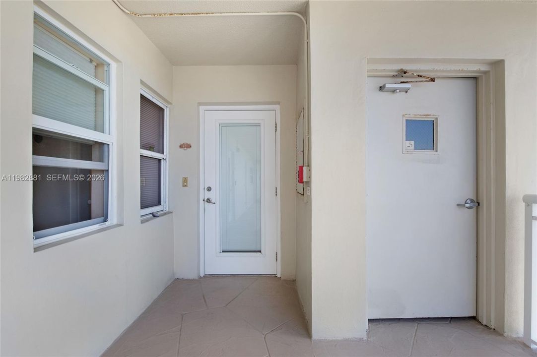 На продажу: $500,000 (3 спален, 2 ванн, 1435 Квадратных фут)