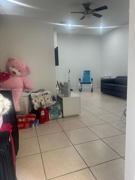 En Renta: $1,500 (1 camas, 1 baños, 500 Pies cuadrados)