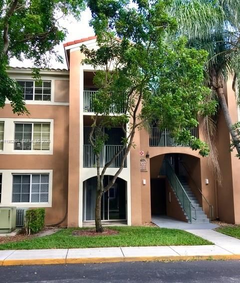 Activo con contrato: $235,000 (2 camas, 1 baños, 834 Pies cuadrados)