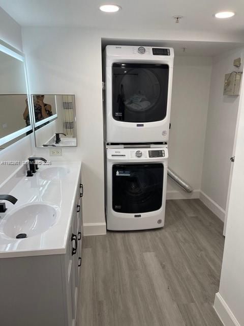 Activo con contrato: $235,000 (2 camas, 1 baños, 834 Pies cuadrados)