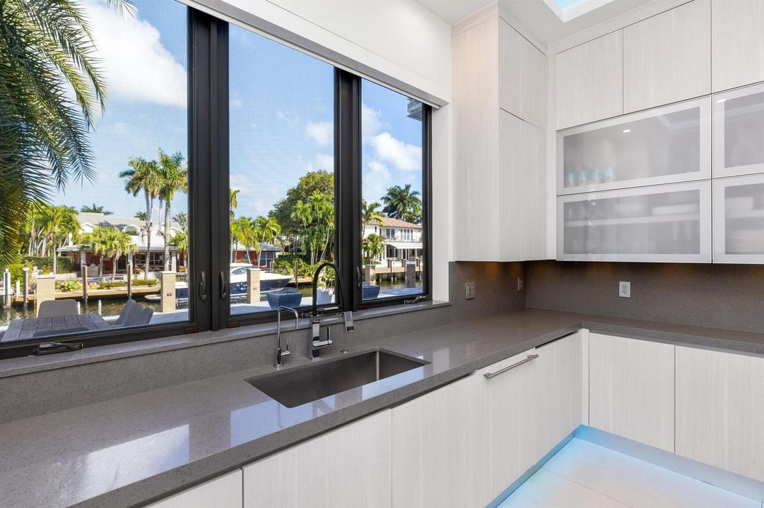 Kitchen 4